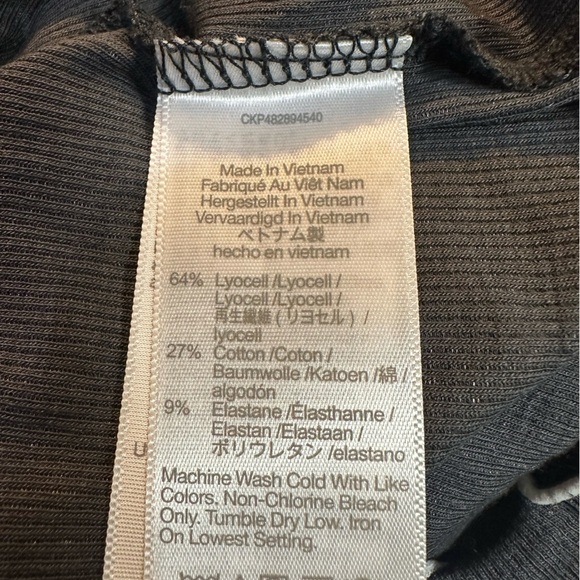 New Madewell Contrast Stitched Crewneck Crop Lightweight Tee Shirt Black Coal M - Picture 9 of 11